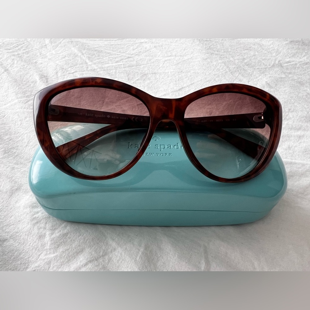 kate spade Brown Gradient Oversized Sunglasses with Turquoise Case - Picture 6 of 9